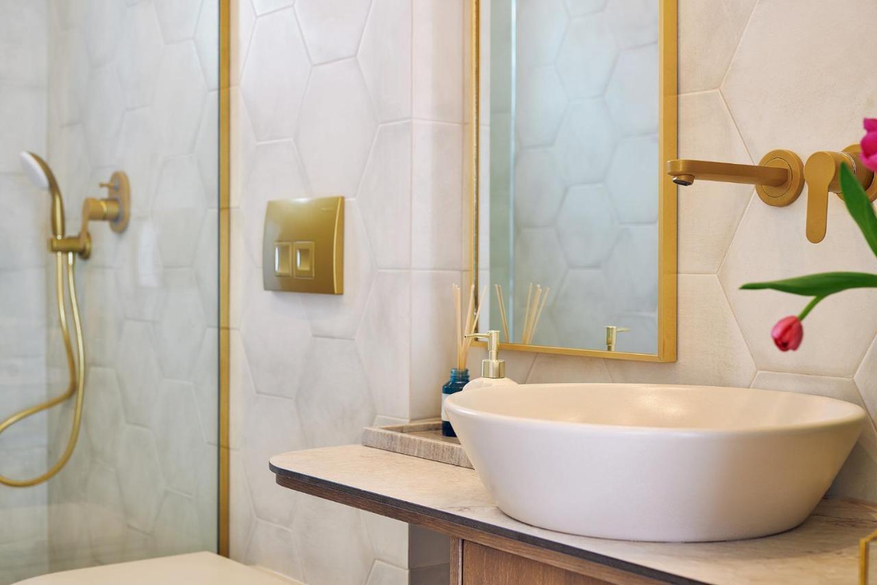 Blush & Crema Apartments 扎金索斯镇 外观 照片